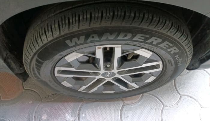 2024 Hyundai VENUE SX (O) MT 1.0 Turbo, Petrol, Manual, 32,362 km, tyre