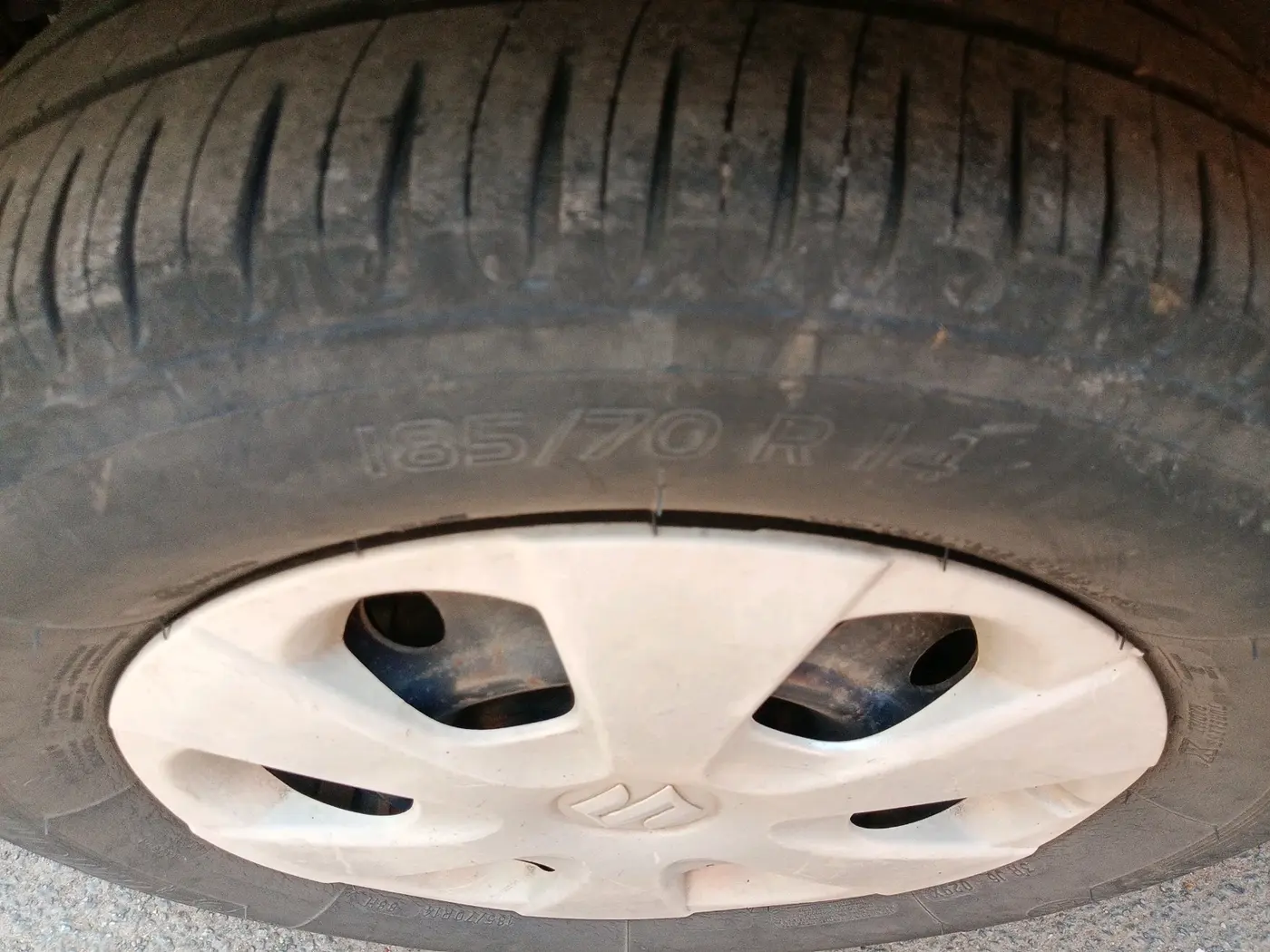 2012 Maruti Ritz VDI, Diesel, Manual, 29,140 km, tyre