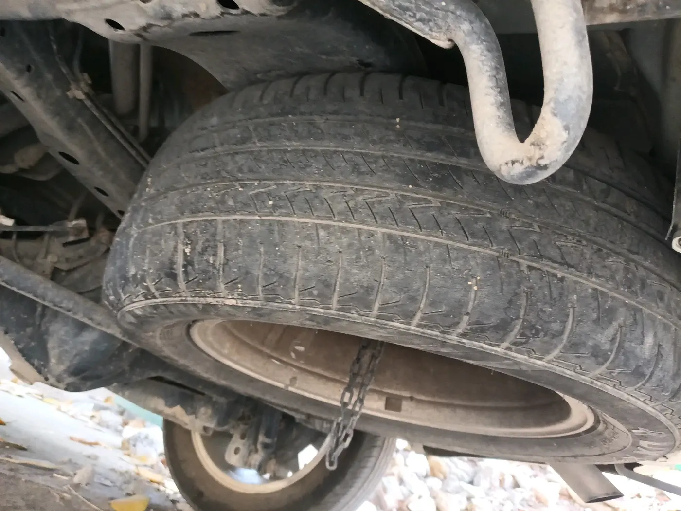 2019 Toyota Innova Crysta 2.8 ZX AT 7 STR, Diesel, Automatic, 1,07,422 km, tyre