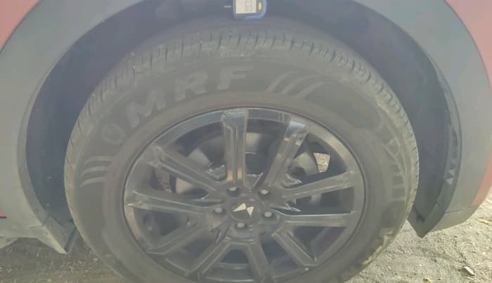 2024 Mahindra XUV700 AX 7 LUXURY D MT 7 STR, Diesel, Manual, 12,504 km, tyre