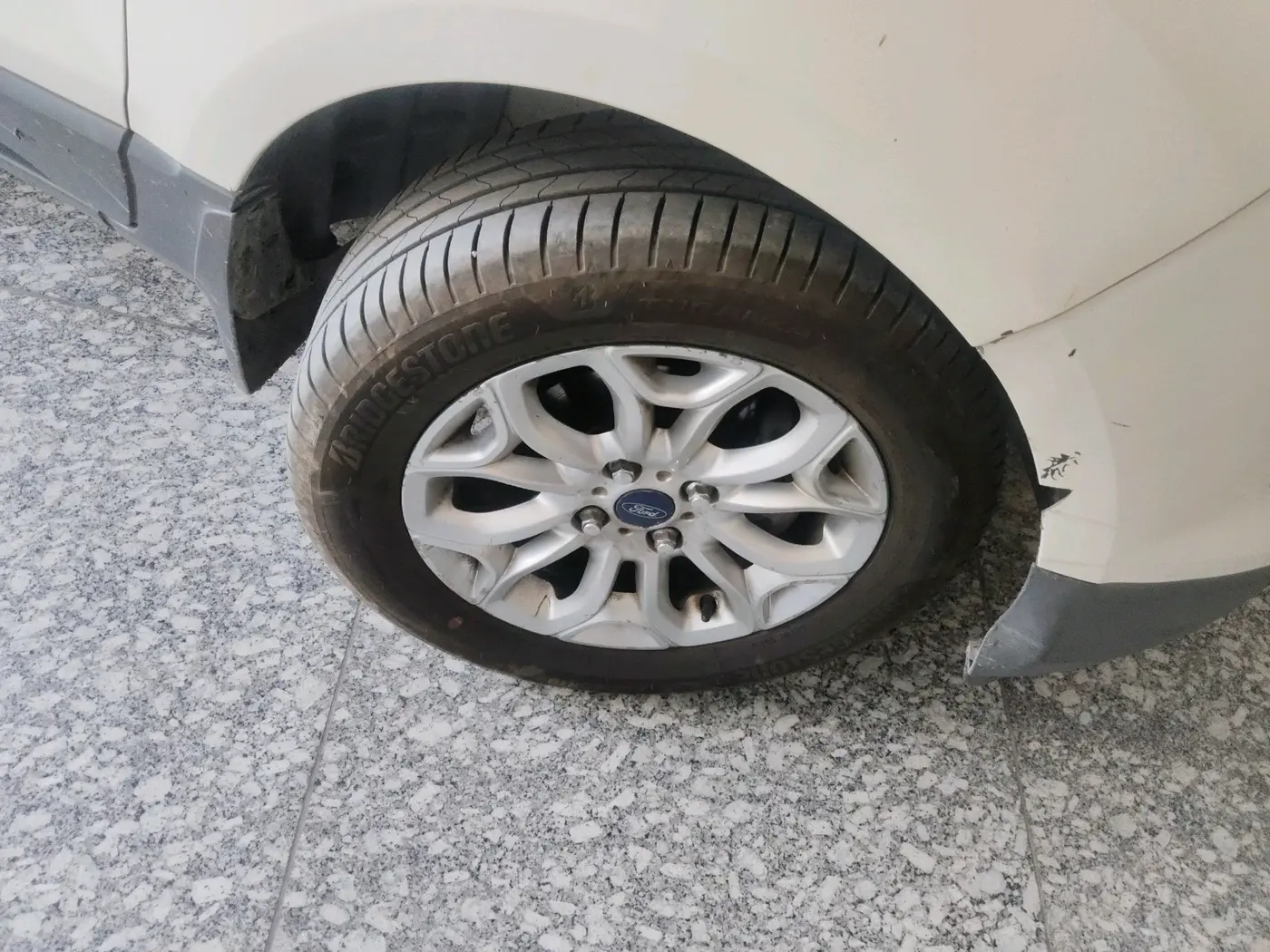 2014 Ford Ecosport TITANIUM 1.5L DIESEL, Diesel, Manual, 2,19,524 km, tyre