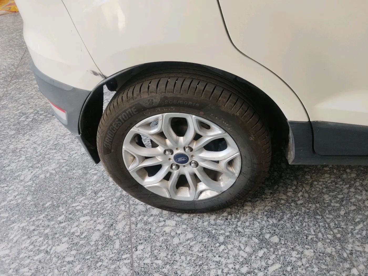 2014 Ford Ecosport TITANIUM 1.5L DIESEL, Diesel, Manual, 2,19,524 km, tyre