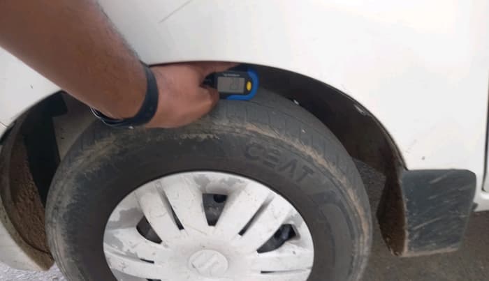 2022 Maruti Alto VXI, CNG, Manual, 26,700 km, tyre