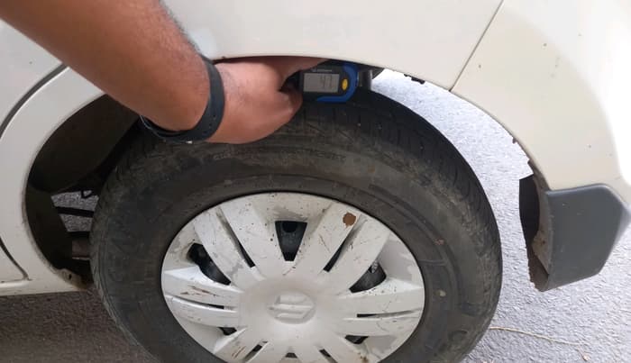 2022 Maruti Alto VXI, CNG, Manual, 26,700 km, tyre