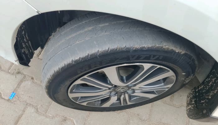 2024 Honda Amaze 1.2L I-VTEC VX, Petrol, Manual, 22,229 km, tyre
