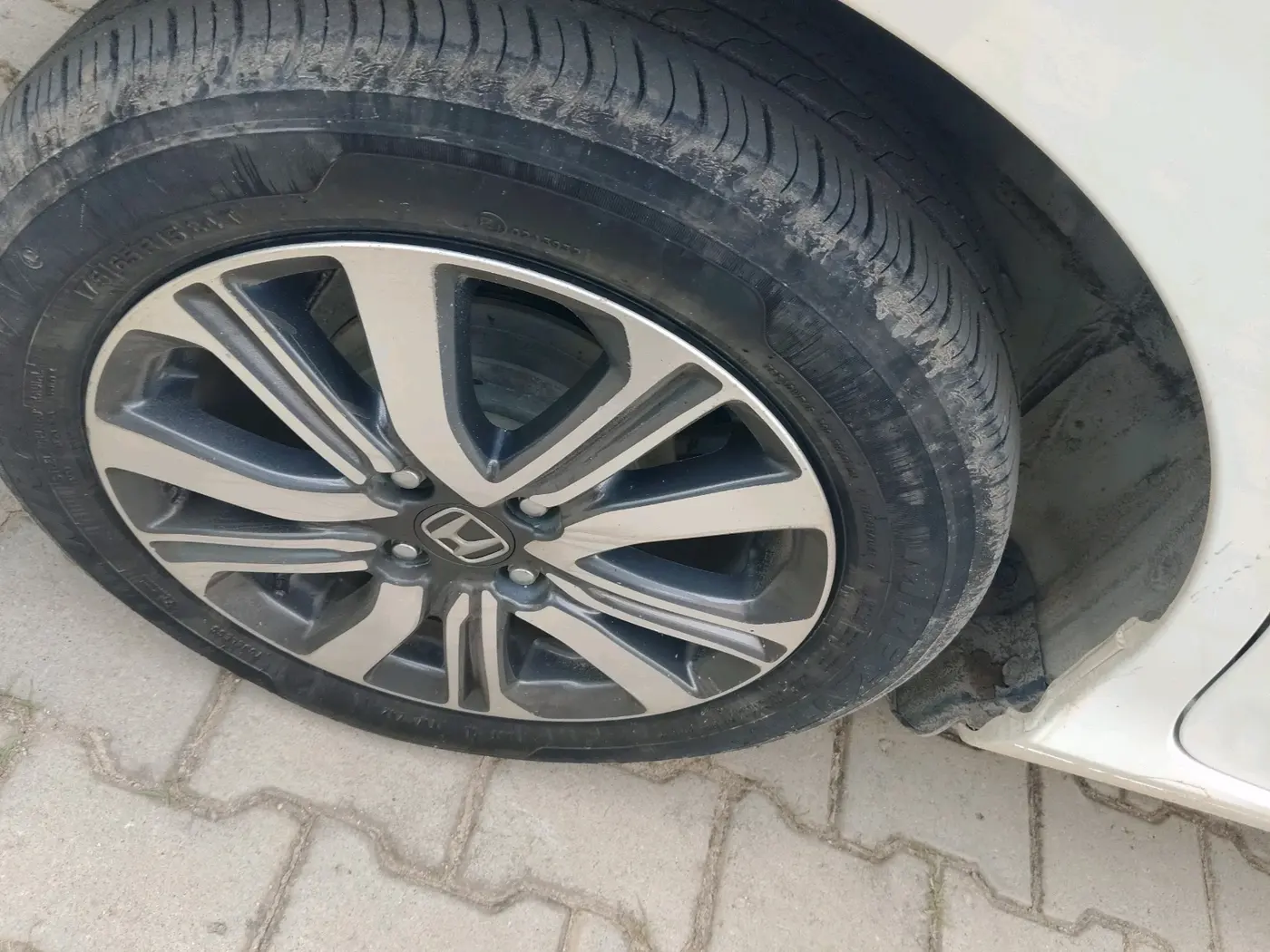 2024 Honda Amaze 1.2L I-VTEC VX, Petrol, Manual, 22,229 km, tyre