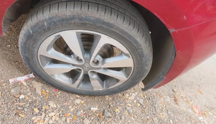 2014 Hyundai i20 SPORTZ 1.4 CRDI, Diesel, Manual, 1,11,221 km, tyre