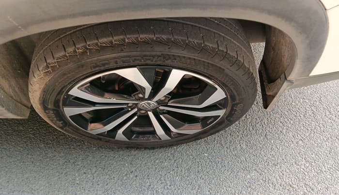 2023 MG HECTOR PLUS SHARP PRO 1.5 PETROL TURBO CVT 6 STR, Petrol, Automatic, 61,625 km, tyre