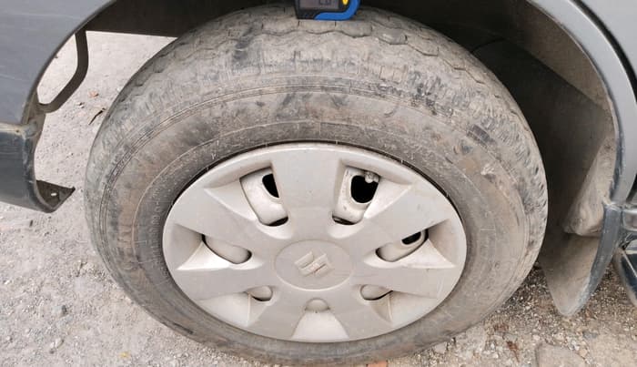 2021 Maruti Eeco 5 STR WITH A/C+HTR, Petrol, Manual, 63,444 km, tyre