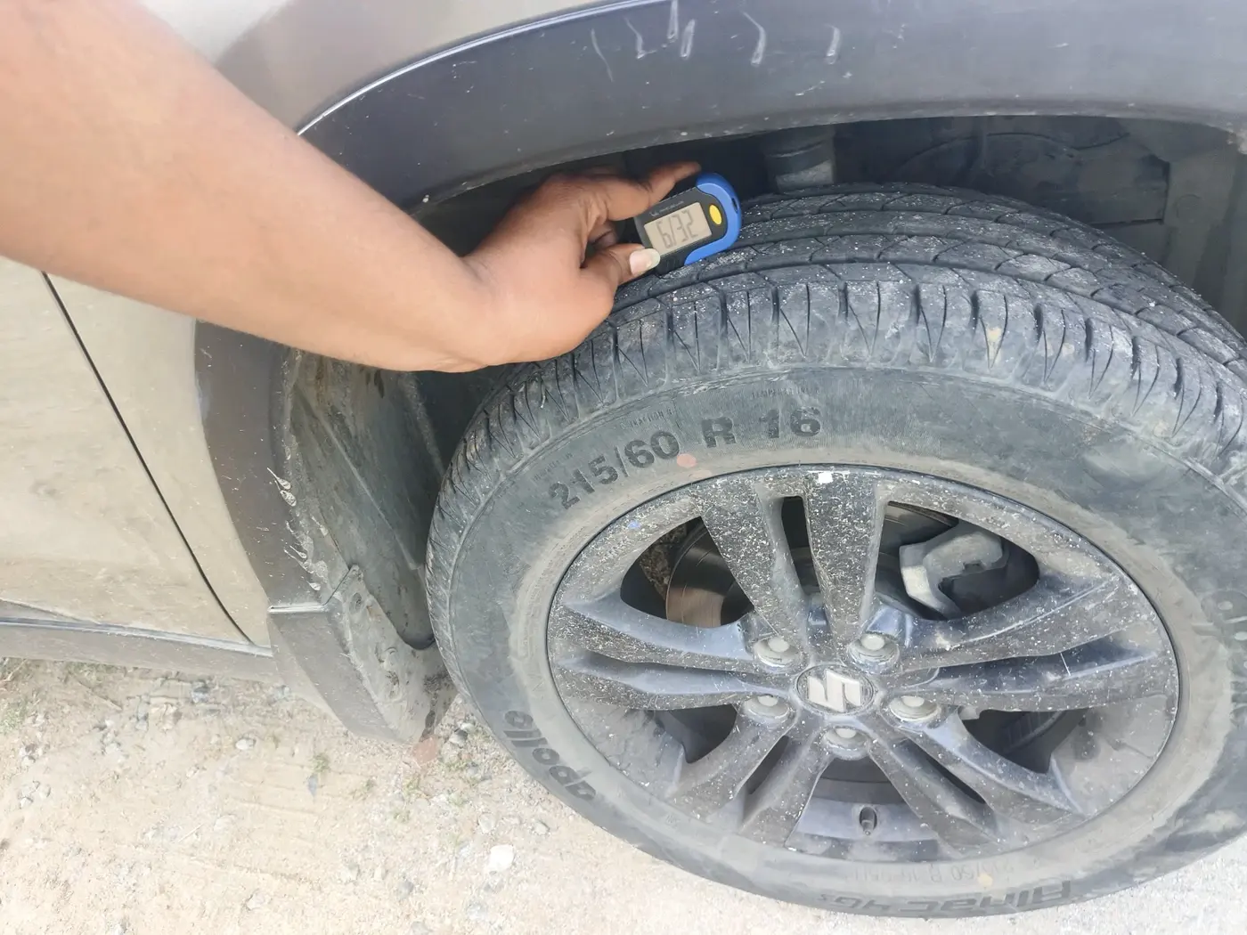 2018 Maruti Vitara Brezza ZDI AMT, Diesel, Automatic, 1,31,383 km, tyre