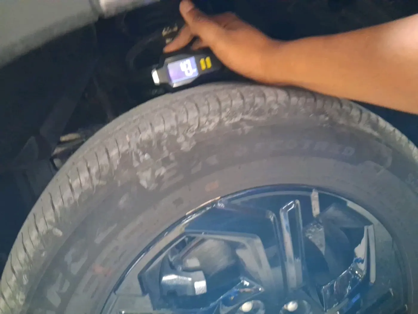 2025 Maruti BREZZA ZXI S-CNG, CNG, Manual, 4,162 km, tyre