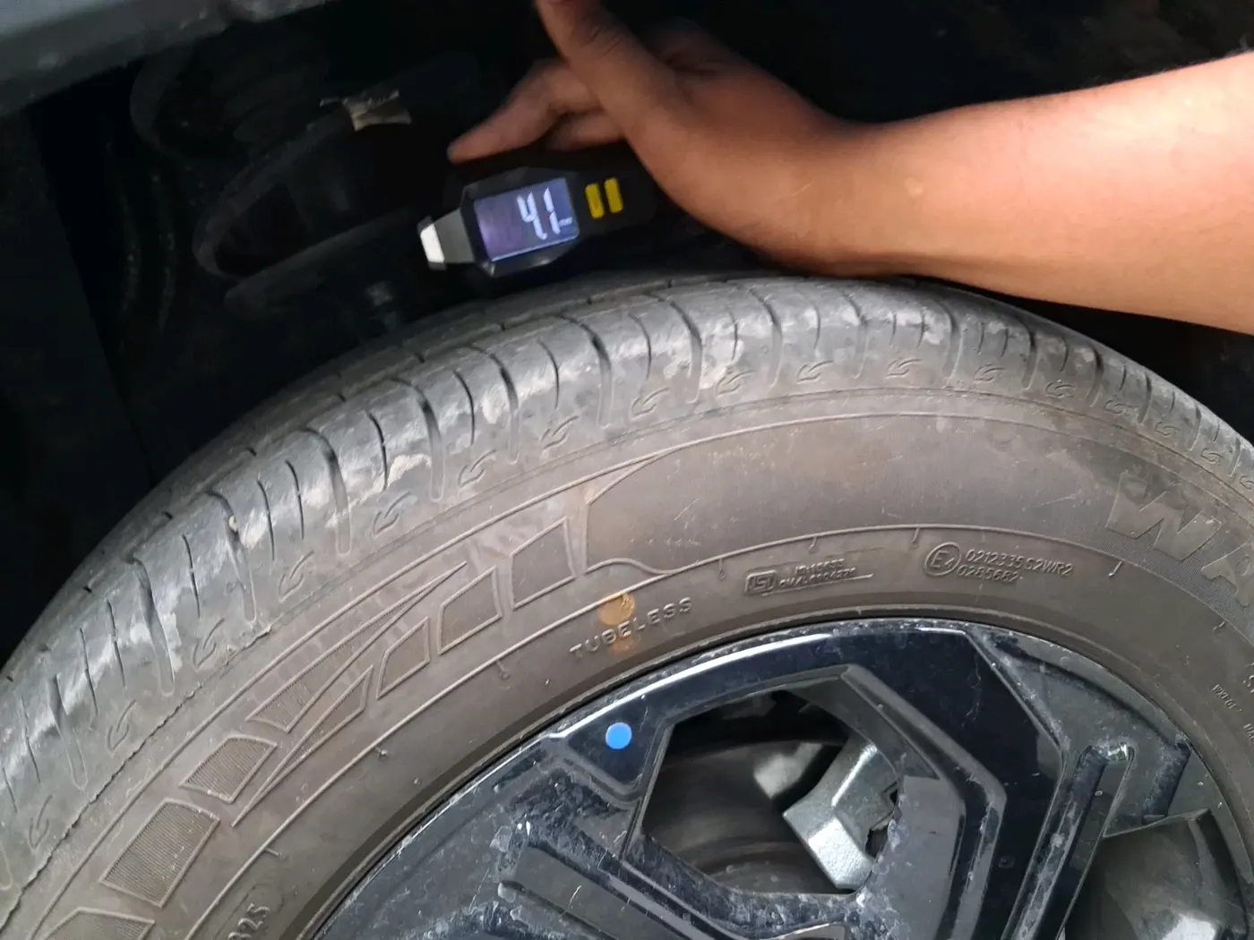 2025 Maruti BREZZA ZXI S-CNG, CNG, Manual, 4,162 km, tyre