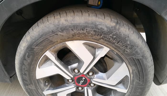 2022 KIA SONET GTX PLUS 1.5, Diesel, Manual, 1,43,222 km, tyre