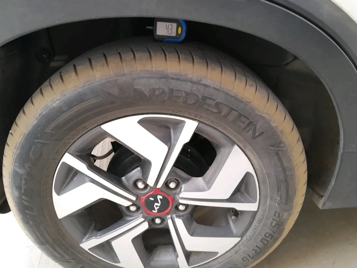 2022 KIA SONET GTX PLUS 1.5, Diesel, Manual, 1,43,222 km, tyre