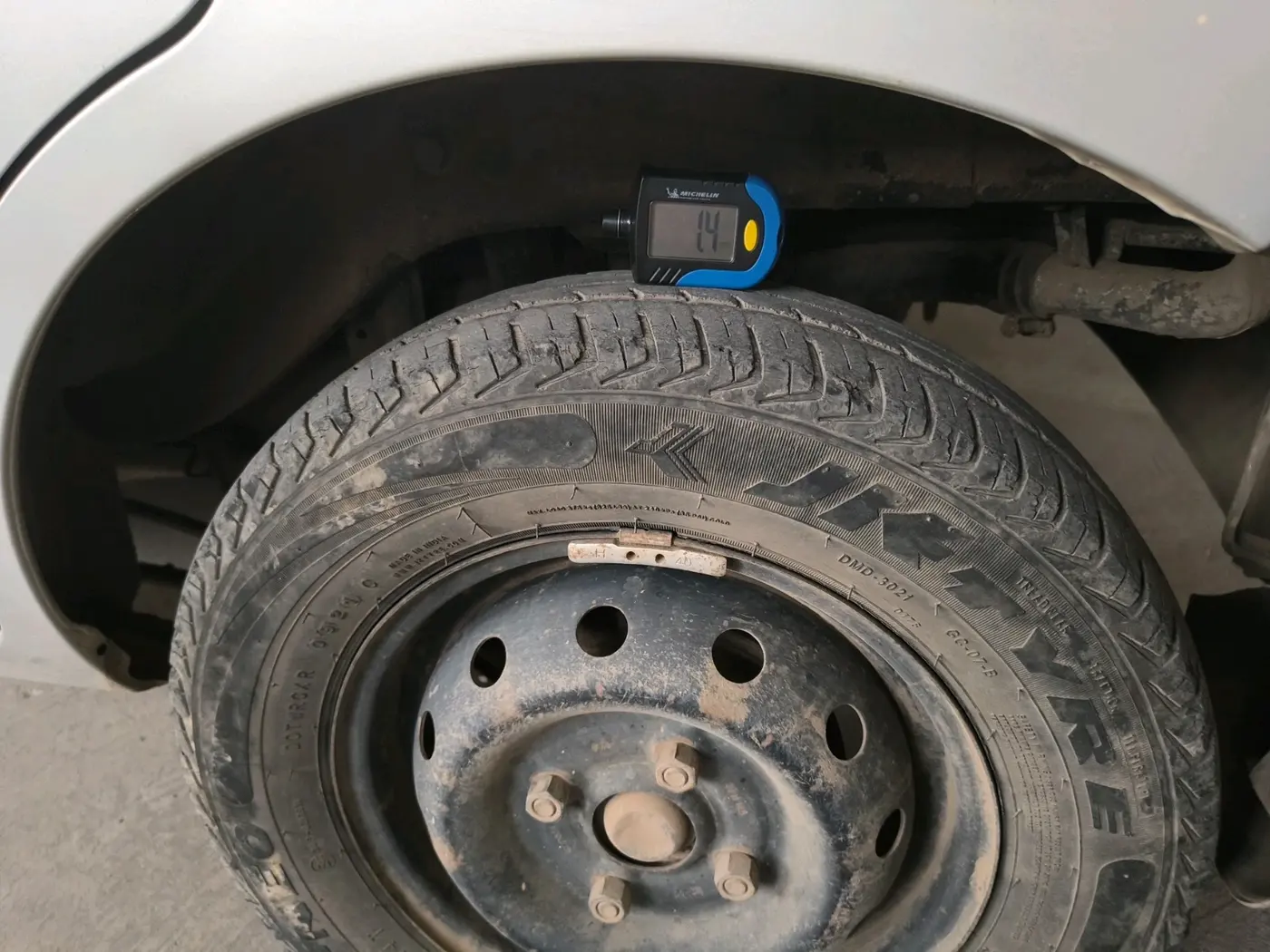 2012 Maruti Alto 800 LXI, Petrol, Manual, 68,715 km, tyre