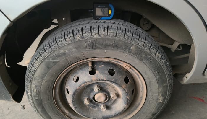2012 Maruti Alto 800 LXI, Petrol, Manual, 68,715 km, tyre