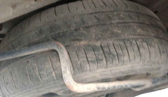 2020 Maruti Ertiga VXI SHVS, CNG, Manual, 1,41,019 km, tyre