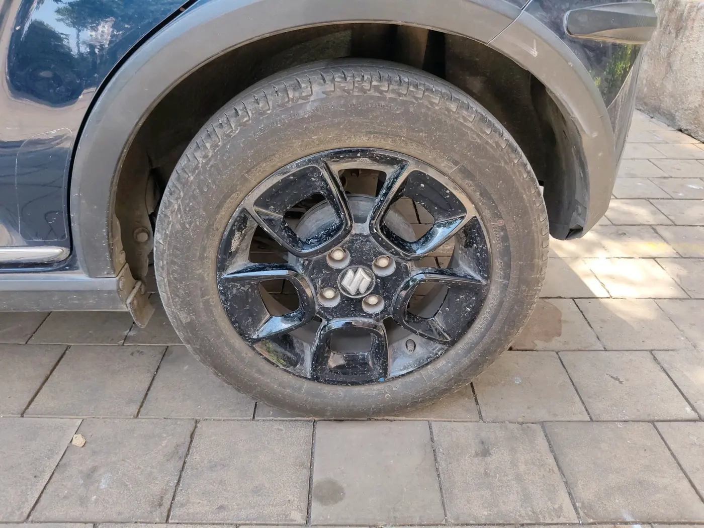 2023 Maruti IGNIS ALPHA 1.2 AMT, Petrol, Automatic, 17,512 km, tyre