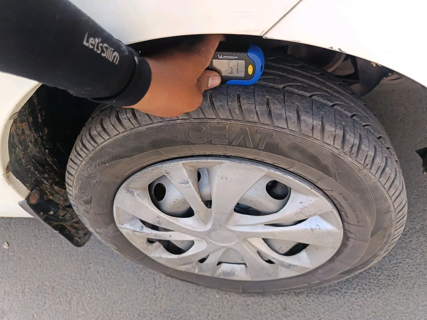 2019 Tata Zest XE PETROL, Petrol, Manual, 43,223 km, tyre