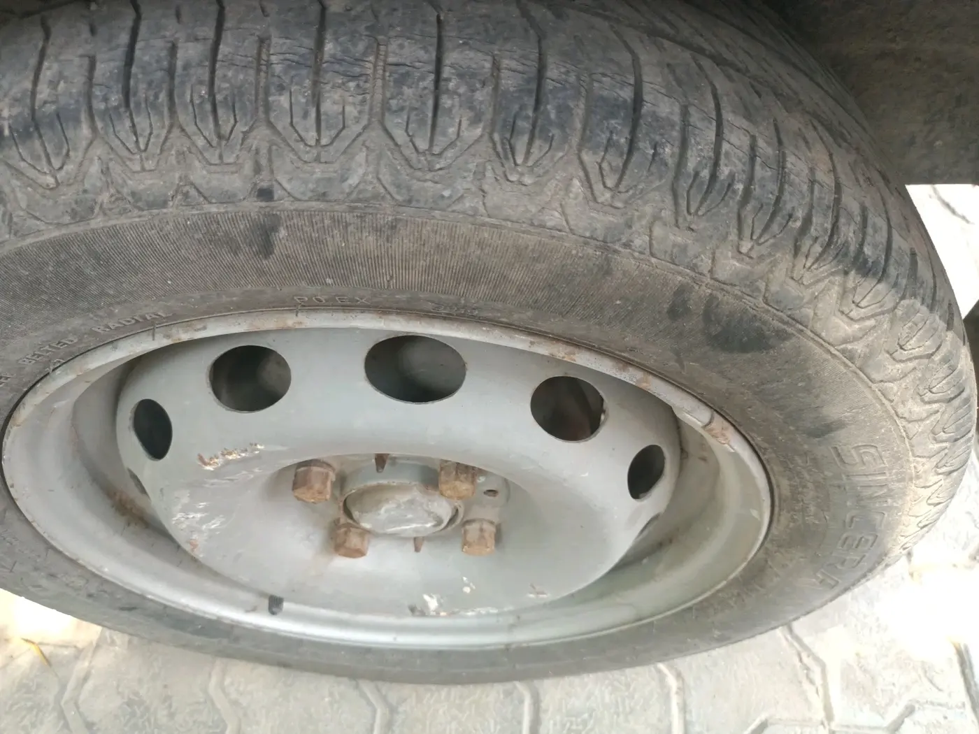 2015 Tata Indigo ECS LX CR4, Diesel, Manual, 29,242 km, tyre
