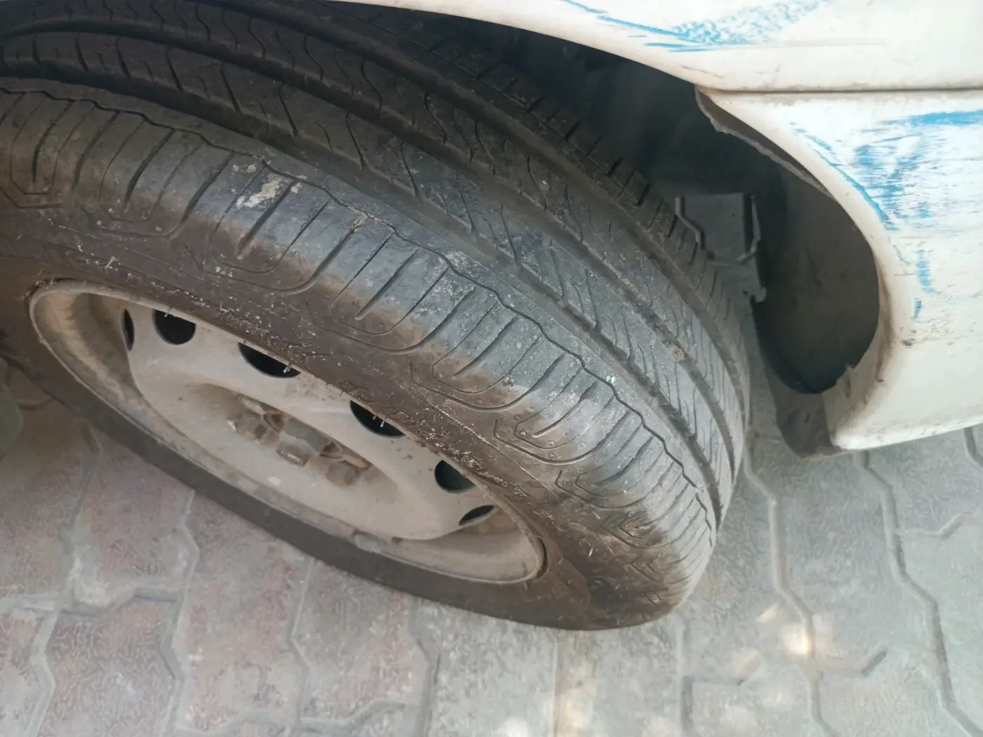 2015 Tata Indigo ECS LX CR4, Diesel, Manual, 29,242 km, tyre