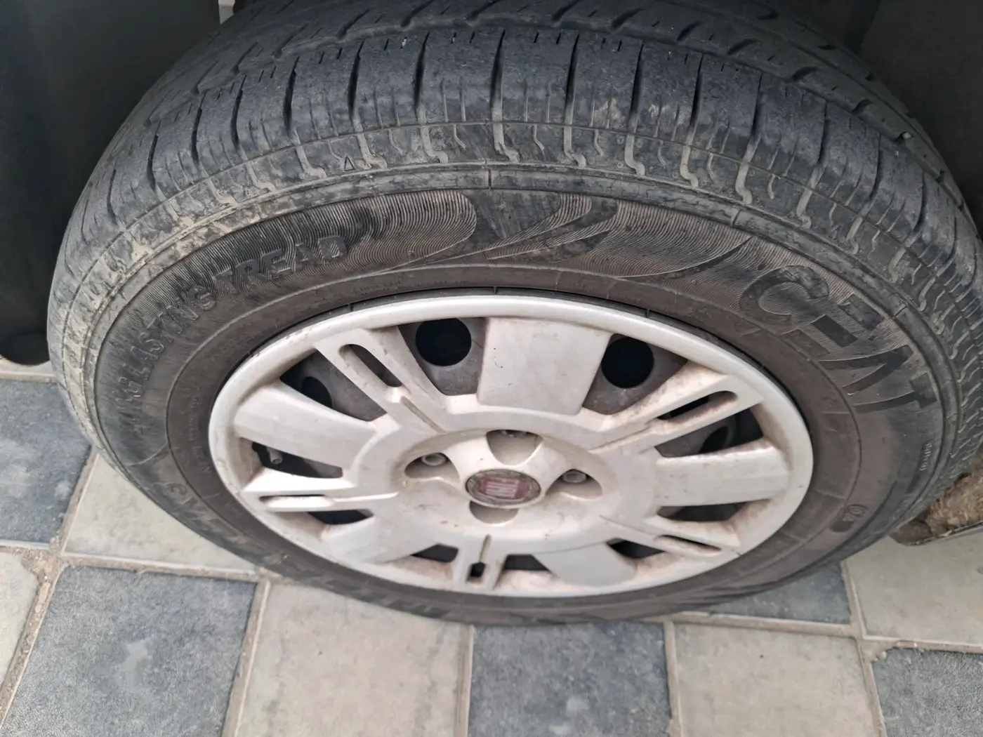 2015 Fiat Punto EVO ACTIVE 1.2, Petrol, Manual, 83,069 km, tyre