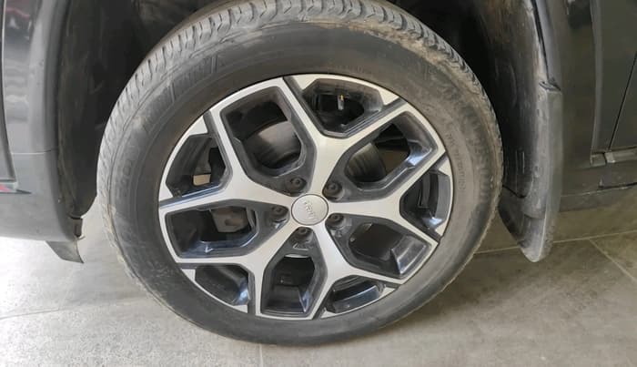 2024 Jeep Compass Model S (O) 2.0 Diesel AT, Diesel, Automatic, 29,805 km, tyre