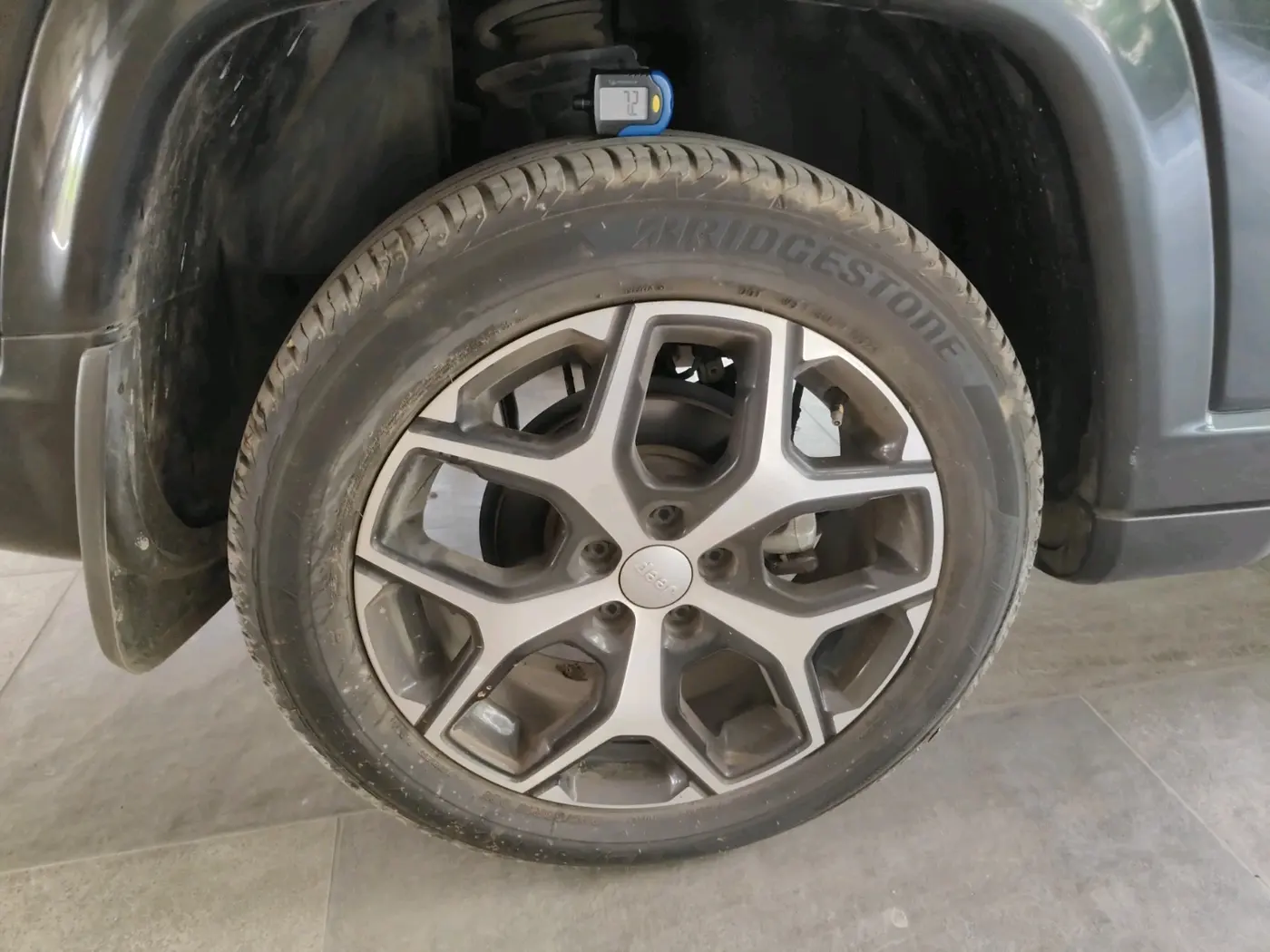2024 Jeep Compass Model S (O) 2.0 Diesel AT, Diesel, Automatic, 29,805 km, tyre