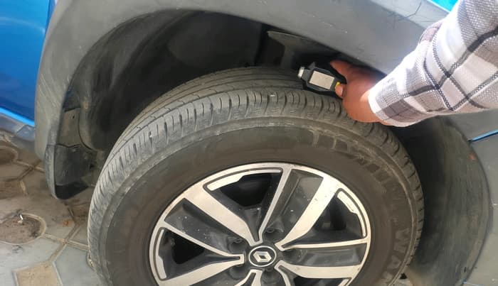 2019 Renault Duster 85 PS RXS MT DIESEL, Diesel, Manual, 1,80,418 km, tyre