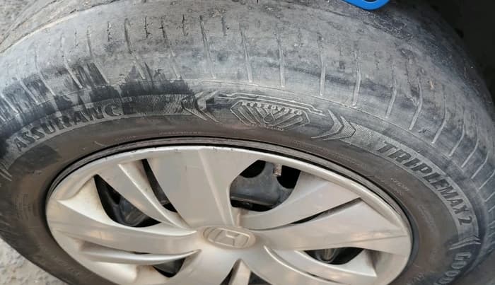 2018 Honda Amaze 1.5L I-DTEC S, Diesel, Manual, 1,01,089 km, tyre