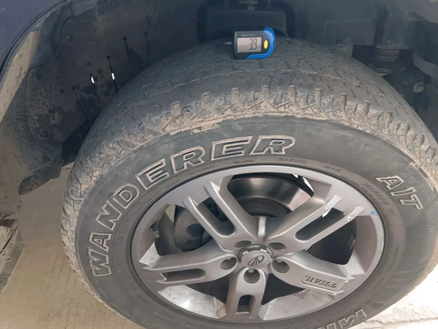 2021 Mahindra Thar LX HARD TOP 4WD MT, Diesel, Manual, 92,817 km, tyre