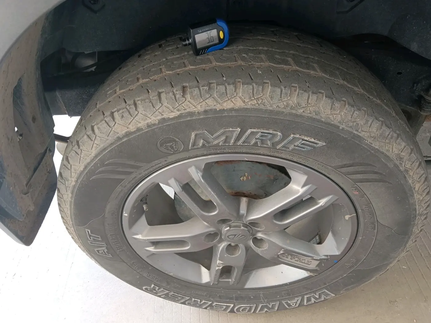2021 Mahindra Thar LX HARD TOP 4WD MT, Diesel, Manual, 92,817 km, tyre