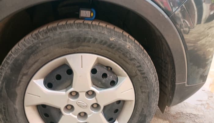 2020 Mahindra XUV300 W6 1.5 DIESEL AMT, Diesel, Automatic, 83,211 km, tyre