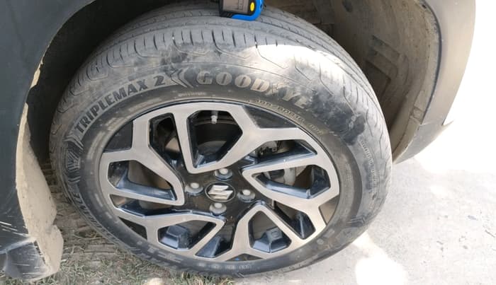 2024 Maruti FRONX SIGMA 1.2 MT, Petrol, Manual, 34,991 km, tyre
