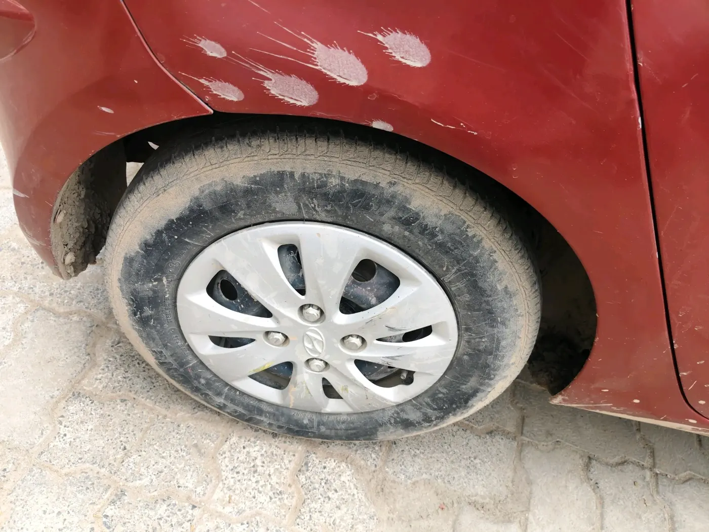 2011 Hyundai i10 MAGNA 1.2, Petrol, Manual, 81,405 km, tyre