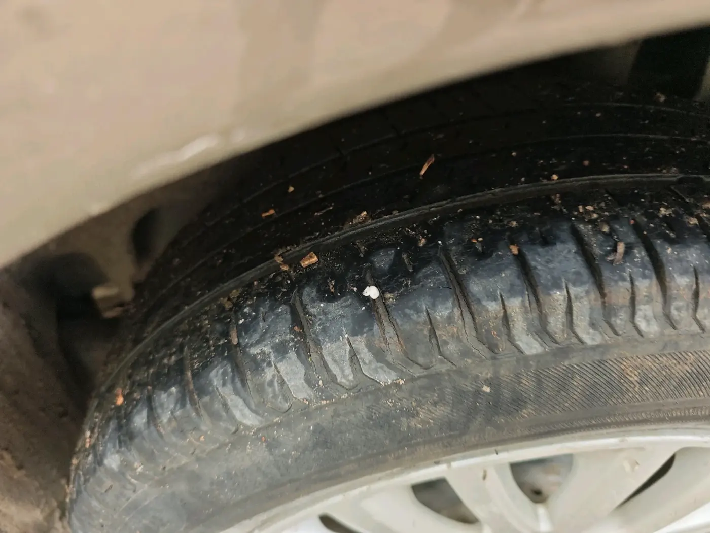 2019 Maruti Dzire ZXI AMT, Petrol, Automatic, 45,974 km, tyre