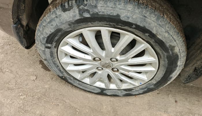 2019 Maruti Dzire ZXI AMT, Petrol, Automatic, 45,974 km, tyre