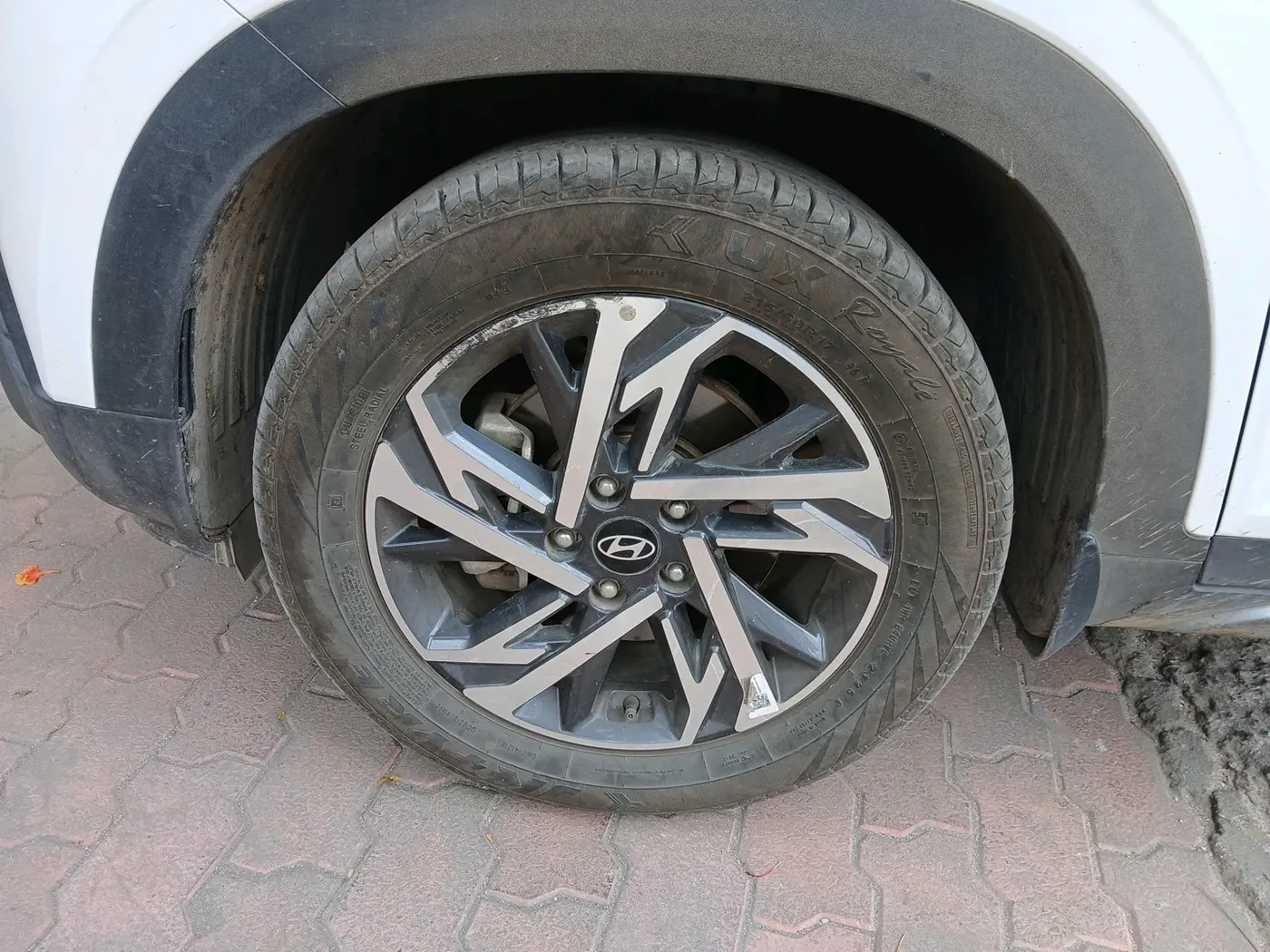 2025 Hyundai Creta SX (O) 1.5 DIESEL AT, Diesel, Automatic, 16,973 km, tyre
