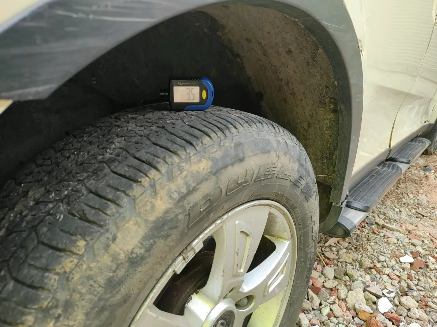 2014 Mahindra XUV500 W8, Diesel, Manual, 51,146 km, tyre
