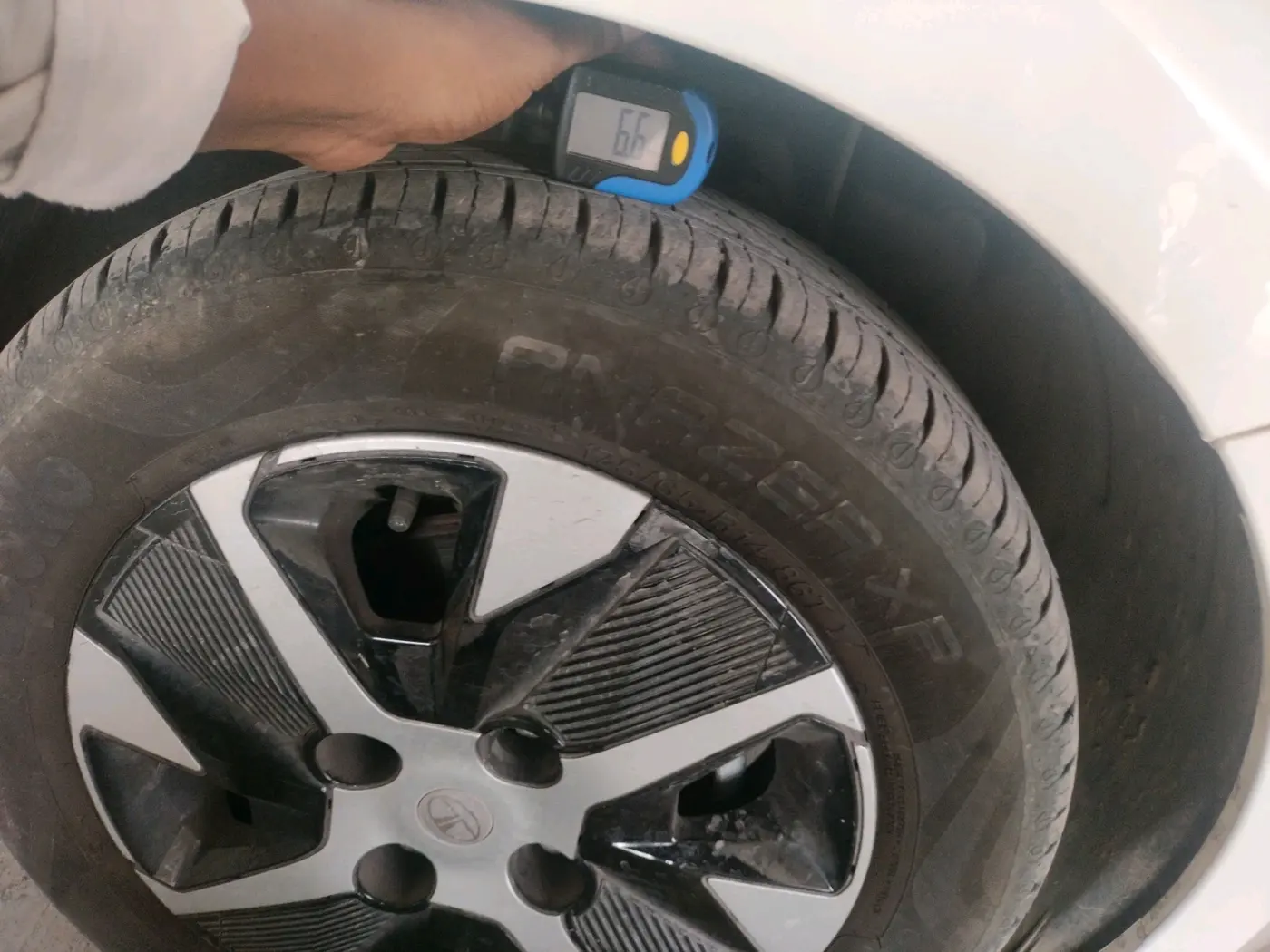 2025 Tata TIGOR XZA Plus iCNG , CNG, Automatic, 5,393 km, tyre