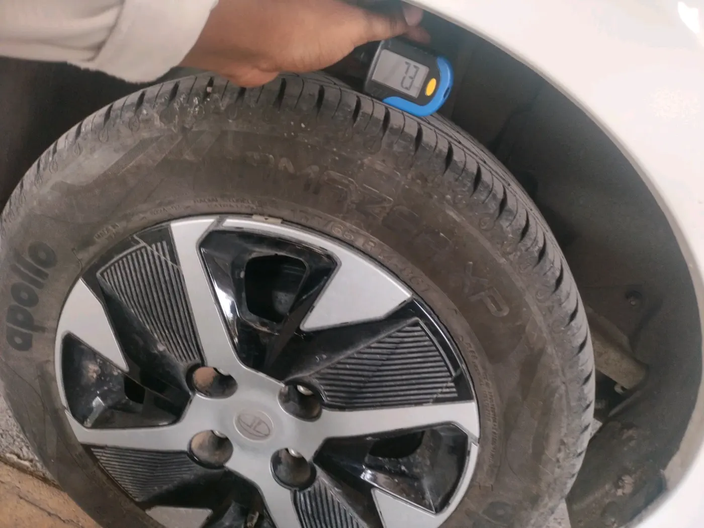 2025 Tata TIGOR XZA Plus iCNG , CNG, Automatic, 5,393 km, tyre
