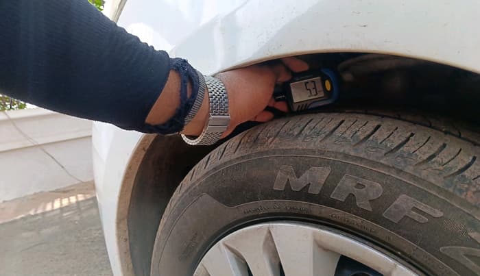 2013 Maruti Ertiga VDI, Diesel, Manual, 1,52,446 km, tyre