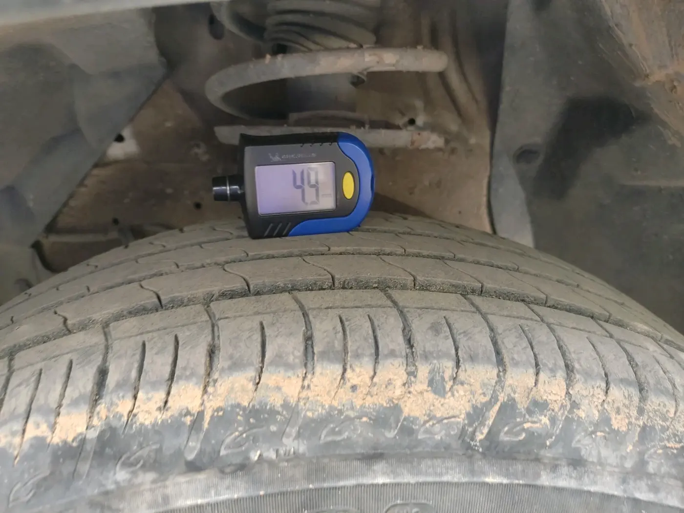 2023 Maruti BREZZA LXI S- CNG, CNG, Manual, 63,796 km, tyre