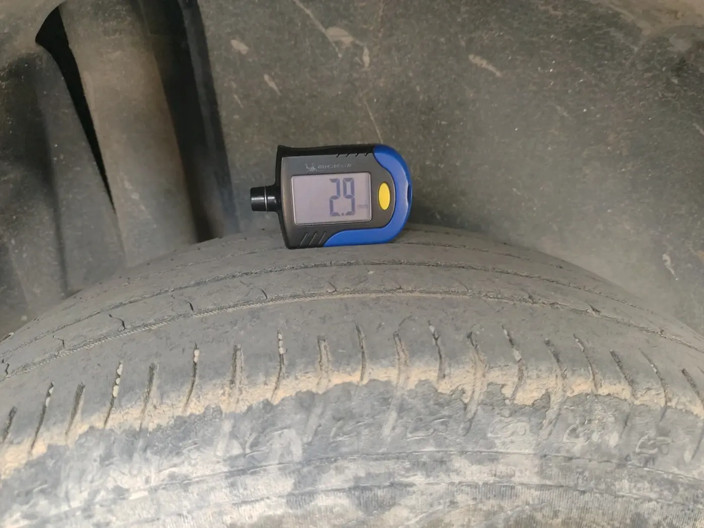 2023 Maruti BREZZA LXI S- CNG, CNG, Manual, 63,796 km, tyre