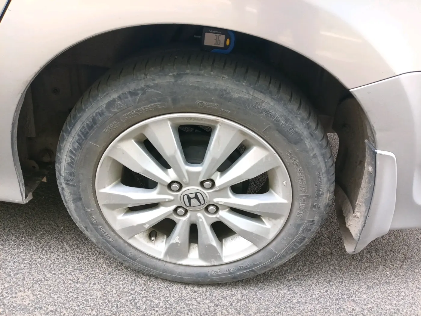 2012 Honda City 1.5L I-VTEC V MT, Petrol, Manual, 1,46,665 km, tyre