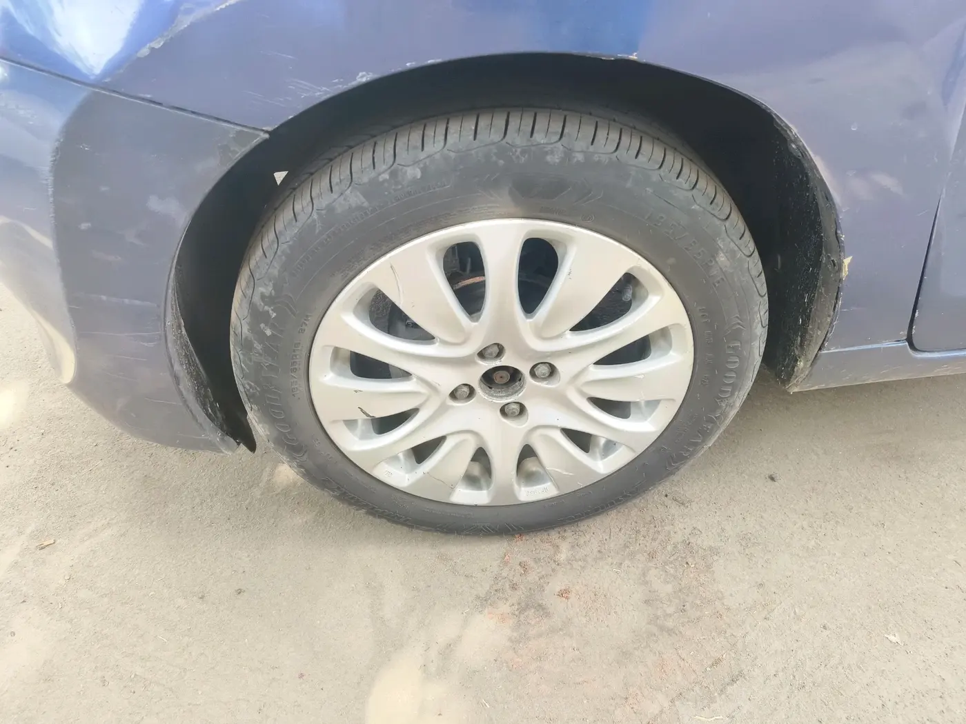 2016 Maruti Baleno ALPHA DIESEL 1.3, Diesel, Manual, 1,46,763 km, tyre