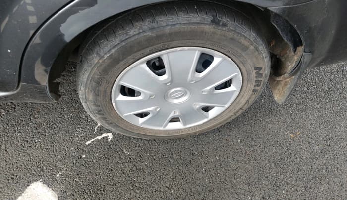2011 Ford Fiesta Classic CLXI 1.6 PETROL, Petrol, Manual, 1,10,102 km, tyre