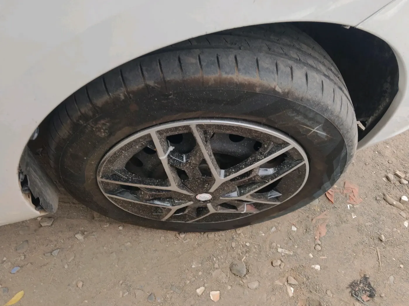 2018 Maruti Ertiga VDI SHVS, Diesel, Manual, 83,121 km, tyre