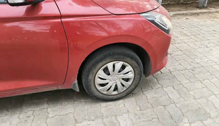2024 Maruti Swift VXI AMT, Petrol, Automatic, 29,460 km, tyre