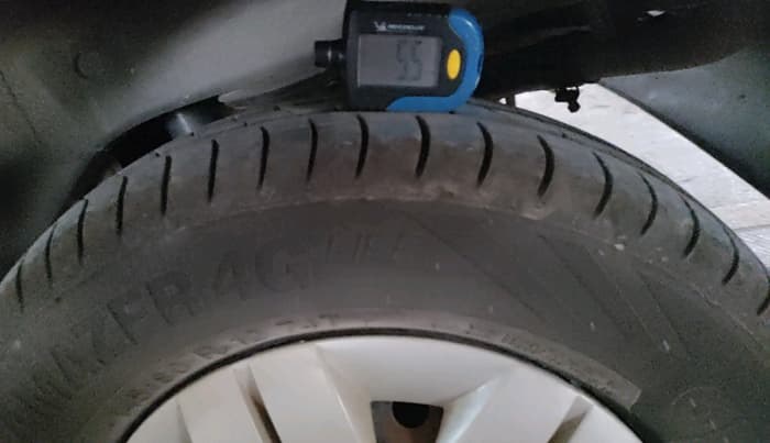 2017 Maruti Alto 800 LXI, Petrol, Manual, 52,495 km, tyre